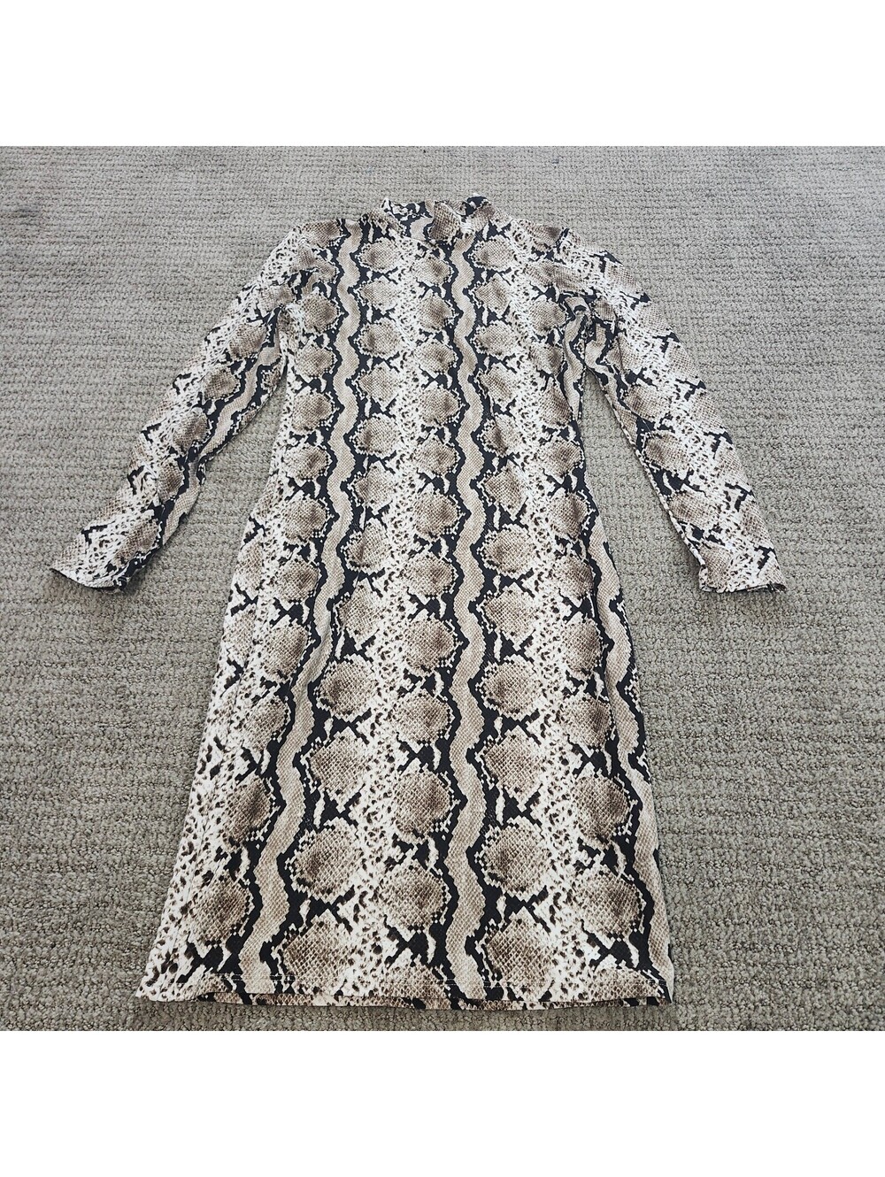Leith Medium Snake Print Long Sleeve Midi Dress Size Medium
